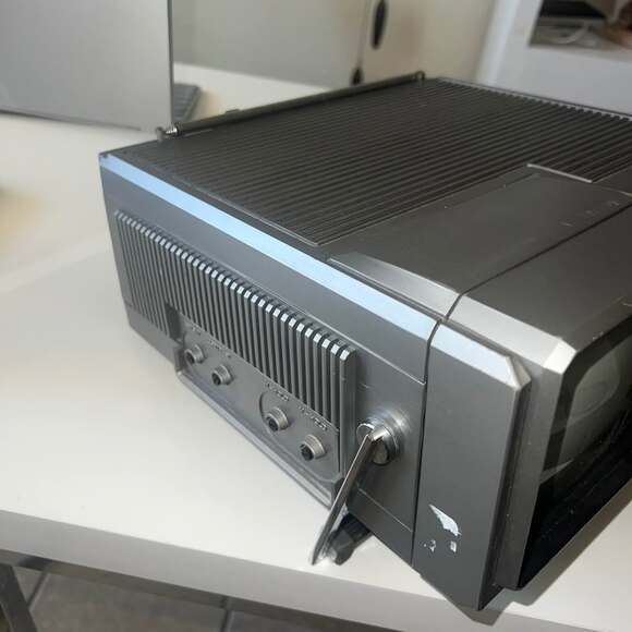 983 Emerson VR-30 Black and White TV AM/FM UHF VHF TESTED (E) - Picture 2 of 7